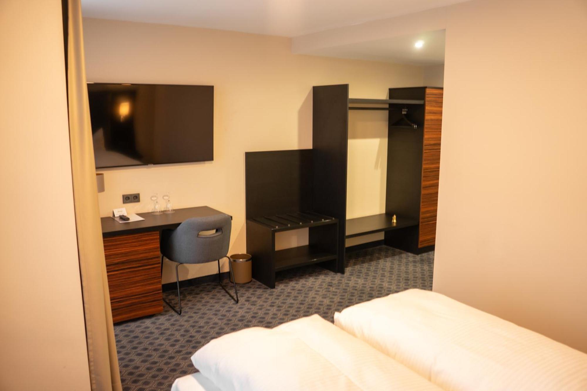 ויינשטאדט Remstal Hotel מראה חיצוני תמונה